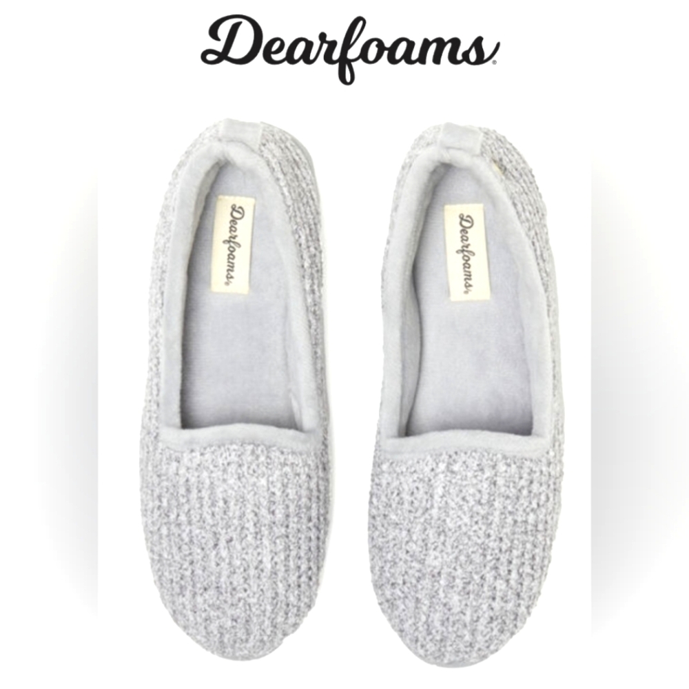 NWT- Woman's Dearfoams size 11-12